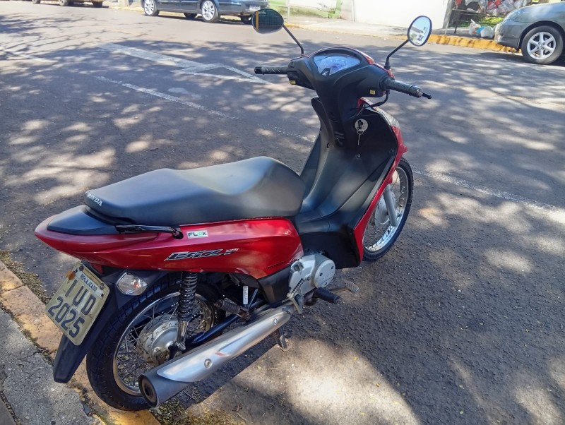 HONDA BIZ 125 ES 2013/2013 ALTERNATIVA VEÍCULOS LAJEADO / Carros no Vale