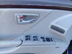 HYUNDAI AZERA GLS 3.3 2008/2009 ALTERNATIVA VEÍCULOS LAJEADO / Carros no Vale