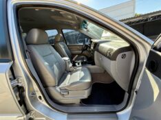 KIA SORENTO 2.5 EX 4X4 16V 2008/2008 AR MULTIMARCAS VENÂNCIO AIRES / Carros no Vale