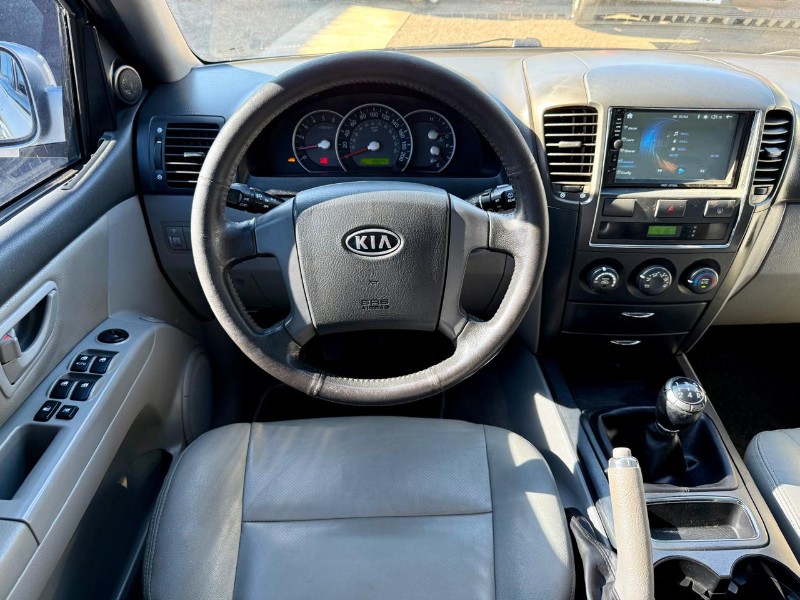 KIA SORENTO 2.5 EX 4X4 16V 2008/2008 AR MULTIMARCAS VENÂNCIO AIRES / Carros no Vale
