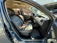 RENAULT DUSTER 1.6 DYNAMIQUE 4X2 16V FLEX 4P MANUAL 2012/2013 AR MULTIMARCAS VENÂNCIO AIRES / Carros no Vale