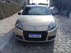 RENAULT SANDERO 1.0 AUTHENTIQUE 2013/2014 ALTERNATIVA VEÍCULOS LAJEADO / Carros no Vale