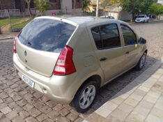 RENAULT SANDERO 1.0 AUTHENTIQUE 2013/2014 ALTERNATIVA VEÍCULOS LAJEADO / Carros no Vale