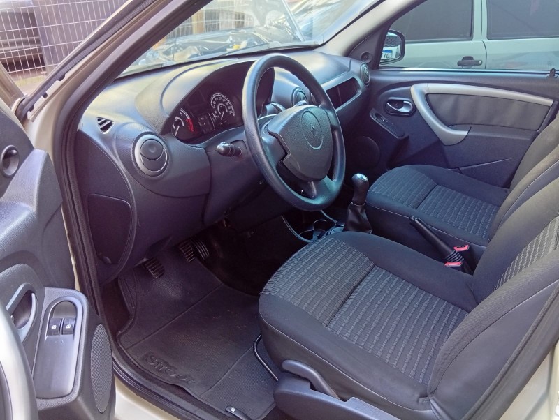 RENAULT SANDERO 1.0 AUTHENTIQUE 2013/2014 ALTERNATIVA VEÍCULOS LAJEADO / Carros no Vale