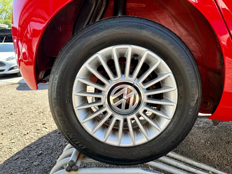 VOLKSWAGEN UP! 1.0 MPI MOVE 12V FLEX 4P MANUAL 2016/2016 AR MULTIMARCAS VENÂNCIO AIRES / Carros no Vale