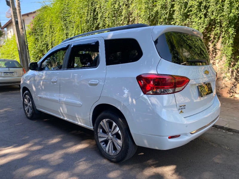 CHEVROLET SPIN PREMIER 1.8 AT 2022/2023 ESTAÇÃO DO CARRO ESTRELA / Carros no Vale