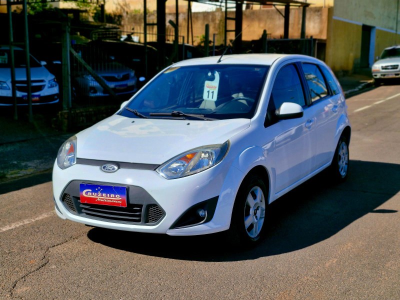 FORD FIESTA 1.0 2010/2011 CRUZEIRO MULTIMARCAS CRUZEIRO DO SUL / Carros no Vale