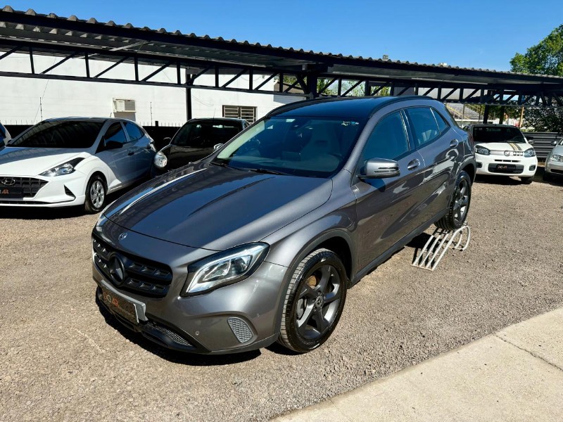 MERCEDES-BENZ GLA 200 ADVANCE 1.6 TB 16V FLEX 2018/2018 AR MULTIMARCAS VENÂNCIO AIRES / Carros no Vale MERCEDES-BENZ GLA 200 ADVANCE 1.6 TB 16V FLEX 2018/2018 AR MULTIMARCAS VENÂNCIO AIRES / Carros no Vale
