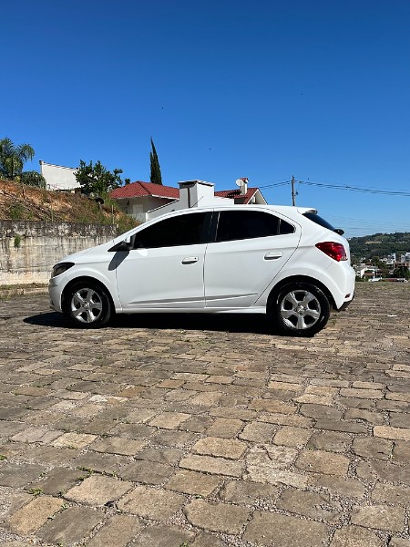CHEVROLET ONIX LT 1.4 8V FLEX 2019/2019 BOSCO AUTOMÓVEIS GUAPORÉ / Carros no Vale