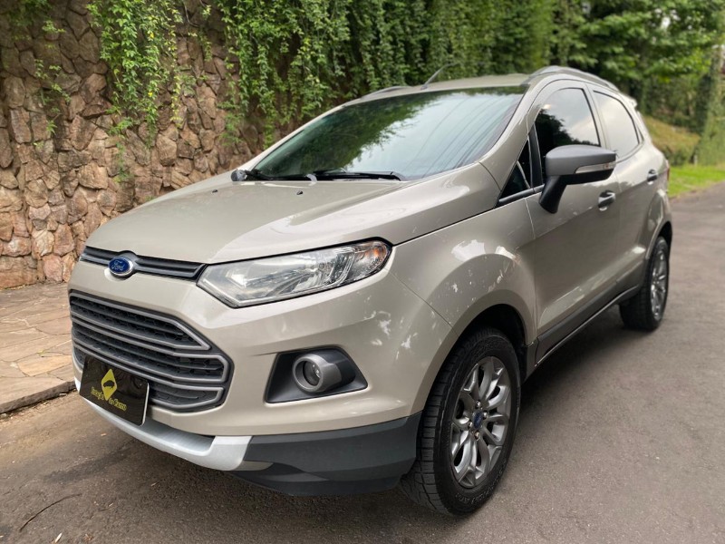 FORD ECOSPORT FREESTYLE 1.6 2013/2014 ESTAÇÃO DO CARRO ESTRELA / Carros no Vale