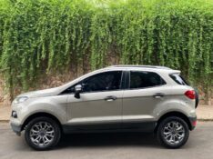 FORD ECOSPORT FREESTYLE 1.6 2013/2014 ESTAÇÃO DO CARRO ESTRELA / Carros no Vale