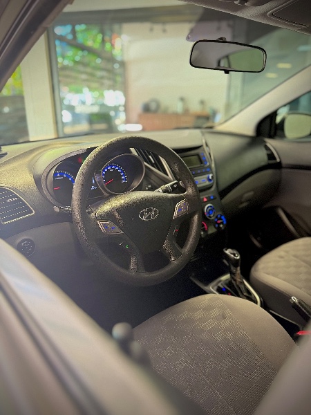 HYUNDAI HB20S 1.6 COMFORT STYLE 16V 2015/2016 MALAGGI VEÍCULOS ENCANTADO / Carros no Vale