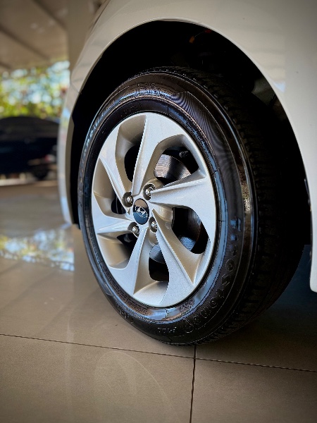 HYUNDAI HB20S 1.6 COMFORT STYLE 16V 2015/2016 MALAGGI VEÍCULOS ENCANTADO / Carros no Vale