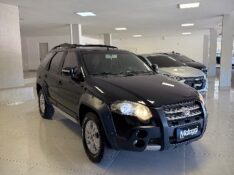 FIAT PALIO WEEKEND PALIO 1.8 MPI ADVENTURE WEEKEND 16V FLEX 4P MANUAL 2012/2012 MALAGGI VEÍCULOS ENCANTADO / Carros no Vale