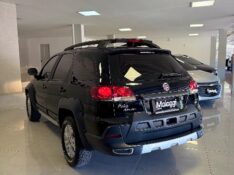 FIAT PALIO WEEKEND PALIO 1.8 MPI ADVENTURE WEEKEND 16V FLEX 4P MANUAL 2012/2012 MALAGGI VEÍCULOS ENCANTADO / Carros no Vale