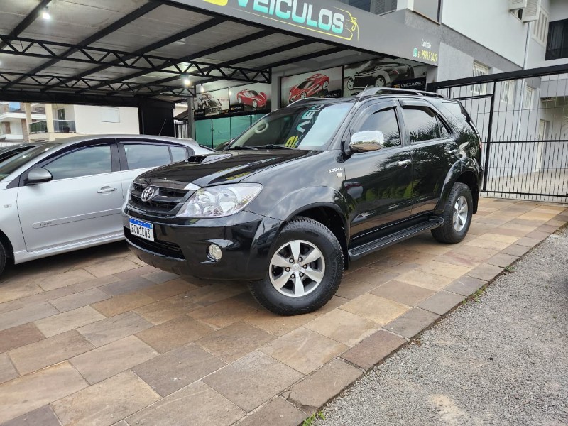 TOYOTA HILUX SW4 SRV D4-D 4X4 3.0 TDI DIES AUT 2006/2006 TS VEÍCULOS ANTA GORDA / Carros no Vale