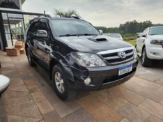 TOYOTA HILUX SW4 SRV D4-D 4X4 3.0 TDI DIES AUT 2006/2006 TS VEÍCULOS ANTA GORDA / Carros no Vale