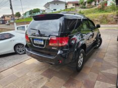 TOYOTA HILUX SW4 SRV D4-D 4X4 3.0 TDI DIES AUT 2006/2006 TS VEÍCULOS ANTA GORDA / Carros no Vale