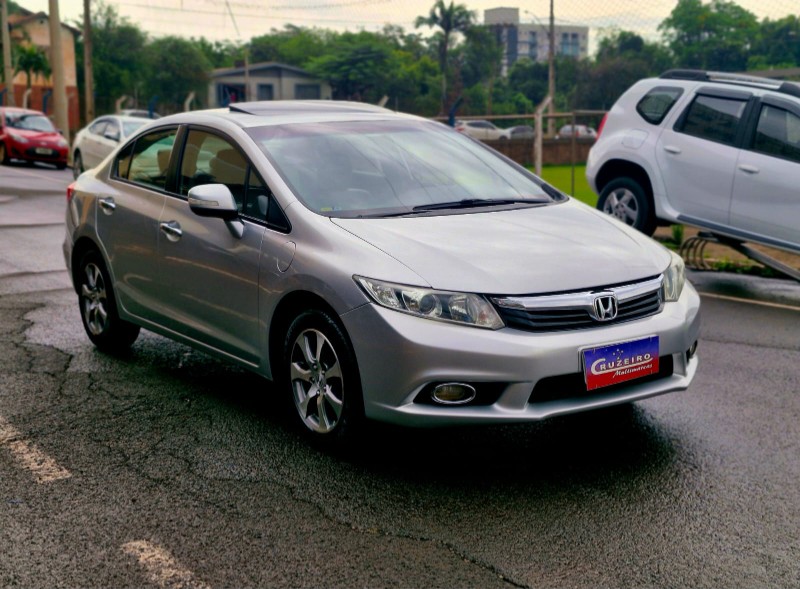 HONDA CIVIC 1.8 EXS 16V 2012/2012 CRUZEIRO MULTIMARCAS CRUZEIRO DO SUL / Carros no Vale