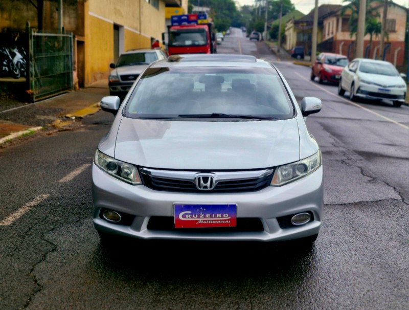 HONDA CIVIC 1.8 EXS 16V 2012/2012 CRUZEIRO MULTIMARCAS CRUZEIRO DO SUL / Carros no Vale