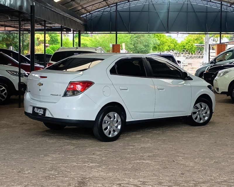 CHEVROLET PRISMA SED. LT 1.4 8V FLEXPOWER 4P 2014/2015 RICARDO VEÍCULOS TEUTÔNIA / Carros no Vale