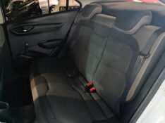 CHEVROLET PRISMA SED. LT 1.4 8V FLEXPOWER 4P 2014/2015 RICARDO VEÍCULOS TEUTÔNIA / Carros no Vale