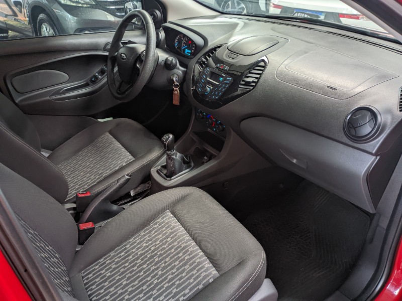 FORD KA + 1.5 SE PLUS 16V 2017/2018 RICARDO VEÍCULOS TEUTÔNIA / Carros no Vale