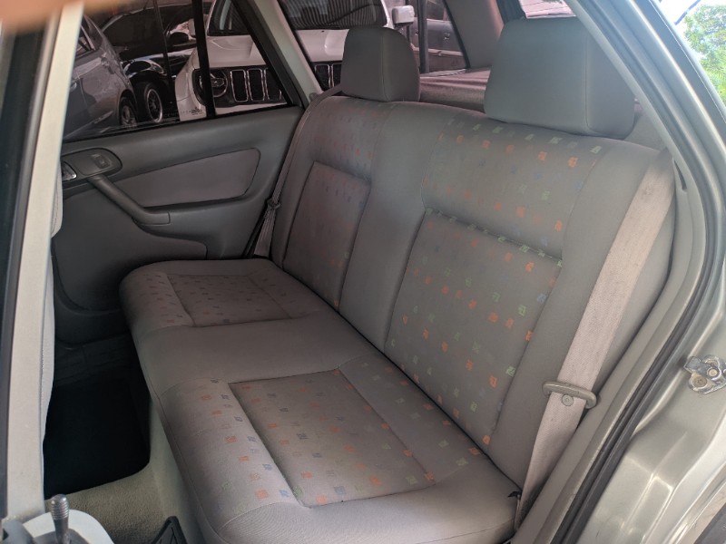 VOLKSWAGEN PARATI 1.8 TOUR 8V 2001/2002 RICARDO VEÍCULOS TEUTÔNIA / Carros no Vale