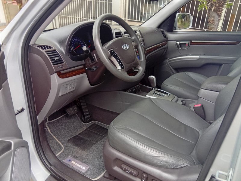 HYUNDAI SANTA FÉ 3.5 HYUNDAI 2011/2012 ALTERNATIVA VEÍCULOS LAJEADO / Carros no Vale