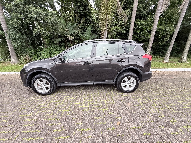 TOYOTA RAV-4 2.0 4X4 16V AUT. 2014/2014 ELY AUTOMÓVEIS LAJEADO / Carros no Vale