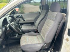 CHEVROLET CORSA PICK-UP ST 1.6 8V /2002 RT 811 VEÍCULOS ARROIO DO MEIO / Carros no Vale