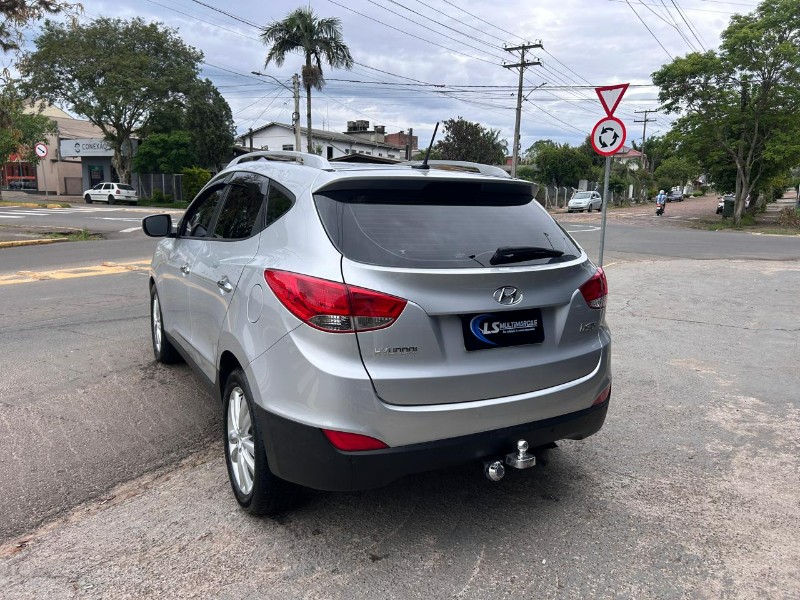 HYUNDAI IX35 GLS 2.0 16V 2WD FLEX AUT. 2012/2012 LS MULTIMARCAS VENÂNCIO AIRES / Carros no Vale