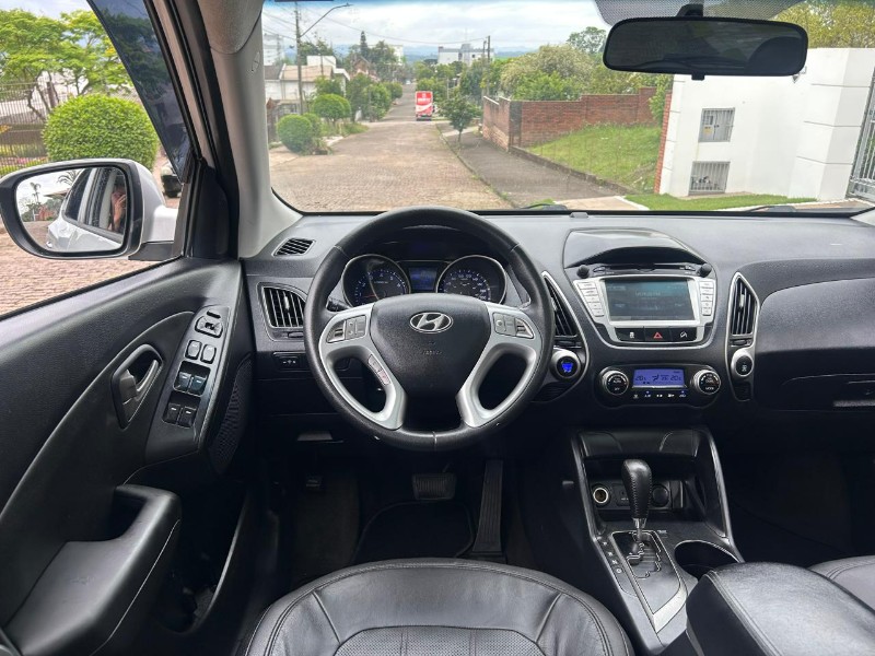 HYUNDAI IX35 GLS 2.0 16V 2WD FLEX AUT. 2012/2012 LS MULTIMARCAS VENÂNCIO AIRES / Carros no Vale