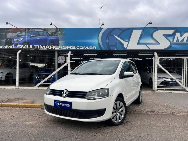VOLKSWAGEN FOX 1.0 MI 8V TOTAL FLEX 4P 2014/2014 LS MULTIMARCAS VENÂNCIO AIRES / Carros no Vale