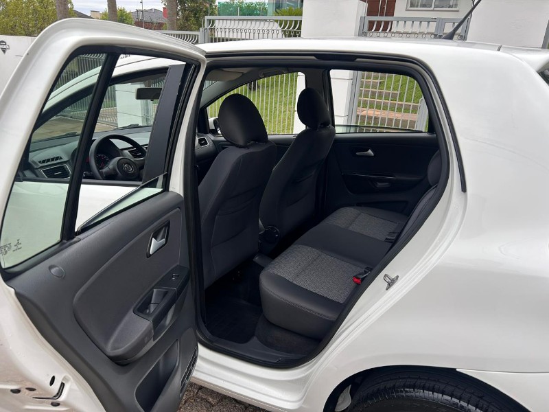 VOLKSWAGEN FOX 1.0 MI 8V TOTAL FLEX 4P 2014/2014 LS MULTIMARCAS VENÂNCIO AIRES / Carros no Vale