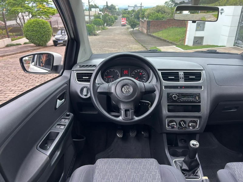 VOLKSWAGEN FOX 1.0 MI 8V TOTAL FLEX 4P 2014/2014 LS MULTIMARCAS VENÂNCIO AIRES / Carros no Vale