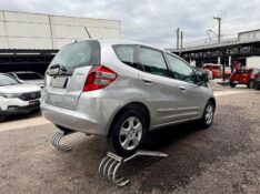 HONDA FIT 1.4 LX 16V FLEX 4P MANUAL 2009/2009 AR MULTIMARCAS VENÂNCIO AIRES / Carros no Vale