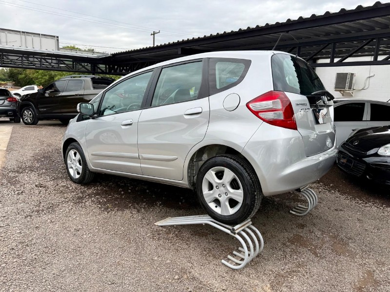 HONDA FIT 1.4 LX 16V FLEX 4P MANUAL 2009/2009 AR MULTIMARCAS VENÂNCIO AIRES / Carros no Vale