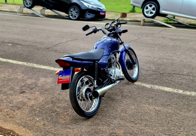 HONDA MOTOS CG 125 TITAN KS 2003/2003 CRUZEIRO MULTIMARCAS CRUZEIRO DO SUL / Carros no Vale