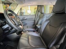 JEEP RENEGADE 1.8 LONGITUDE 16V 2018/2018 JOÃO CARROS MULTIMARCAS GUAPORÉ / Carros no Vale
