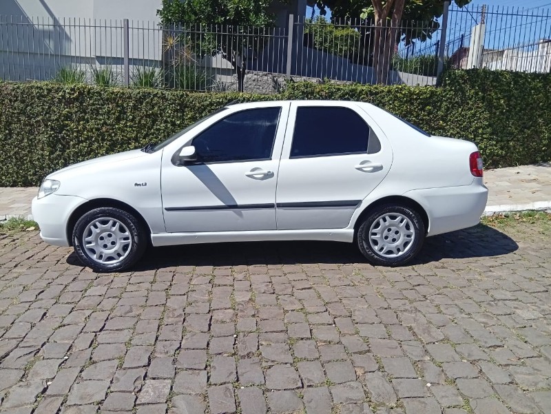 FIAT SIENA ELX 1.3 8V 2004/2005 ALTERNATIVA VEÍCULOS LAJEADO / Carros no Vale
