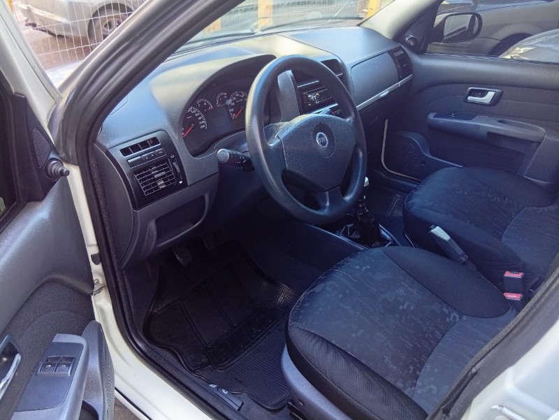 FIAT SIENA ELX 1.3 8V 2004/2005 ALTERNATIVA VEÍCULOS LAJEADO / Carros no Vale