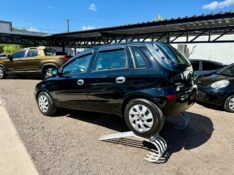 CHEVROLET CORSA HATCH MAXX 1.4 ECONOFLEX 2011/2012 AR MULTIMARCAS VENÂNCIO AIRES / Carros no Vale
