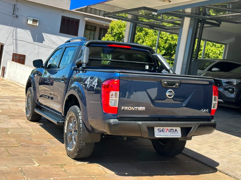 NISSAN FRONTIER ATTACK 2.3 4X4 2021/2022 SÉTIMA VEÍCULOS GUAPORÉ / Carros no Vale