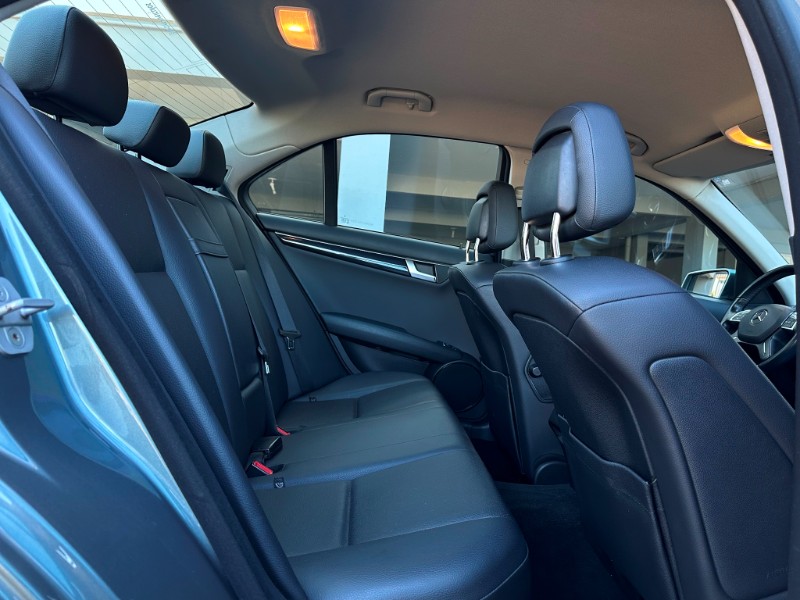 MERCEDES-BENZ C 180 CGI CLASSIC 1.8 16V 156CV 2012/2012 SÉTIMA VEÍCULOS GUAPORÉ / Carros no Vale