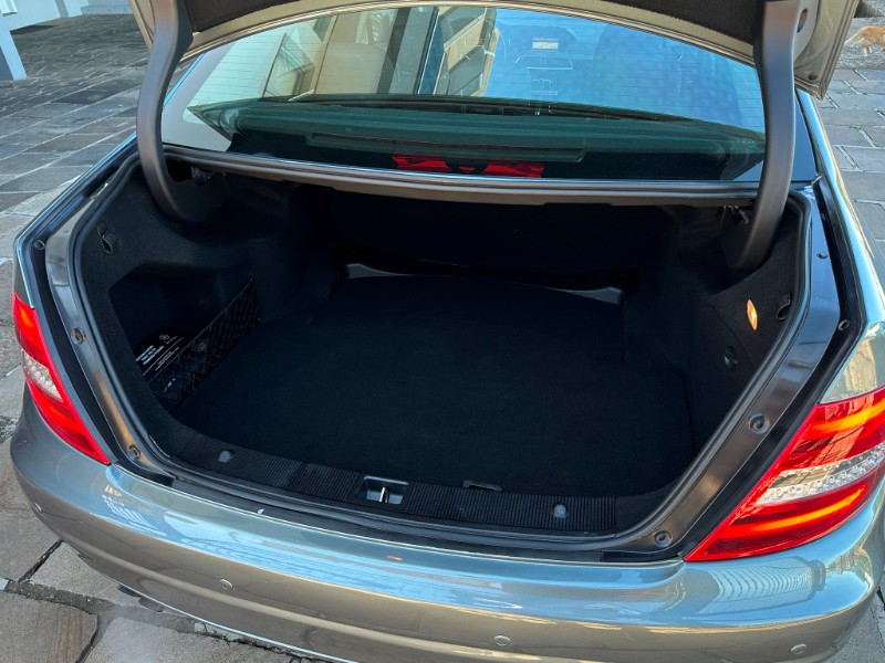 MERCEDES-BENZ C 180 CGI CLASSIC 1.8 16V 156CV 2012/2012 SÉTIMA VEÍCULOS GUAPORÉ / Carros no Vale