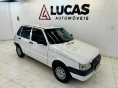 FIAT UNO MILLE 1.0 FIRE/ F./ ECONOMY 2013/2013 LUCAS AUTOMÓVEIS BOM RETIRO DO SUL / Carros no Vale