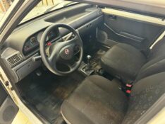 FIAT UNO MILLE 1.0 FIRE/ F./ ECONOMY 2013/2013 LUCAS AUTOMÓVEIS BOM RETIRO DO SUL / Carros no Vale