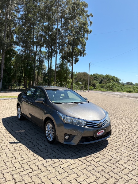 TOYOTA COROLLA 2.0 XEI 16V FLEX 4P AUTOMÁTICO /2015 NEURI VEÍCULOS LAJEADO / Carros no Vale