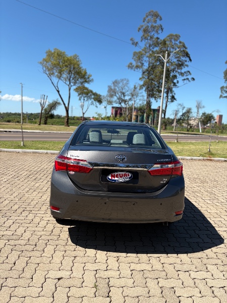 TOYOTA COROLLA 2.0 XEI 16V FLEX 4P AUTOMÁTICO /2015 NEURI VEÍCULOS LAJEADO / Carros no Vale